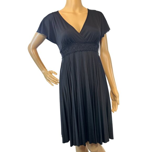 Vintage Forever 21 Womens V-Neck Pleated Dress with Lace Waist Medium Black - Picture 1 of 9